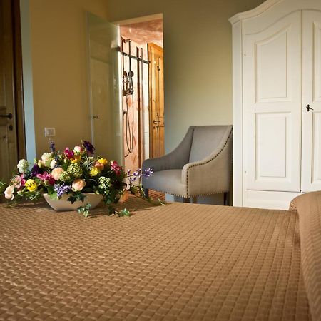 Suite Accommodation Mastiano Номер фото