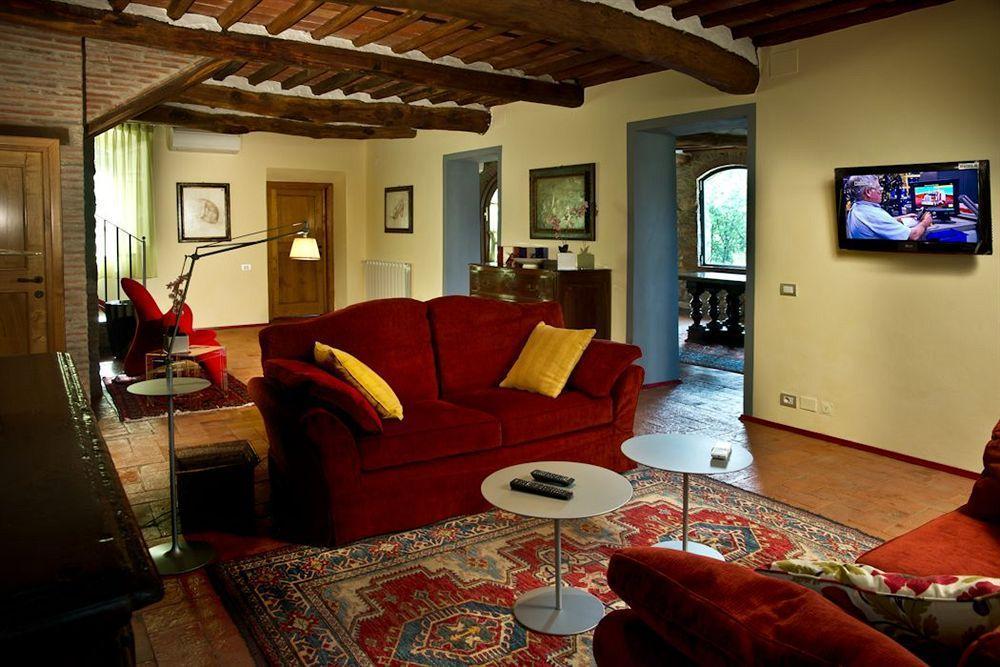 Suite Accommodation Mastiano Екстер'єр фото
